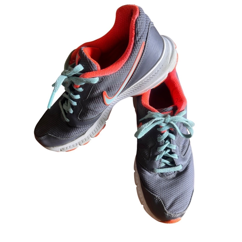 Nike Running Shoes Athletic Training Sneakers Lightweight Gray Orange 7.5